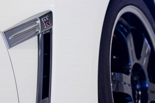 Nissan GT-R Track Pack (2012) - picture 9 of 15