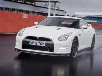 Nissan GT-R Track Pack (2012) - picture 2 of 15