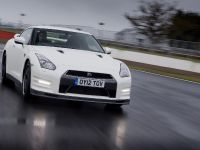 Nissan GT-R Track Pack (2012) - picture 4 of 15