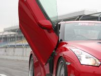 Nissan GT-R with LSD wing doors (2009) - picture 2 of 4