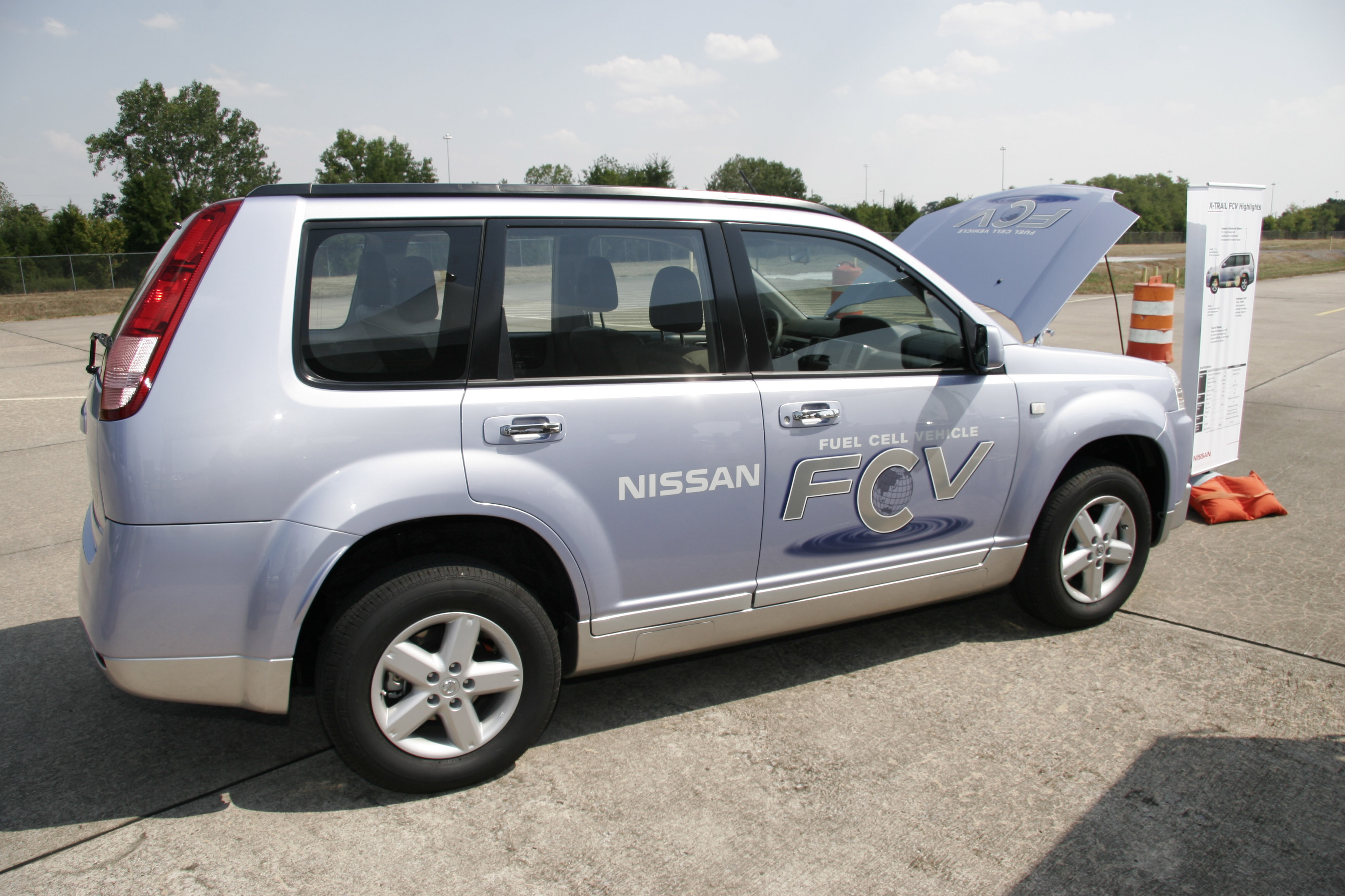 Nissan Hydrogen Tour