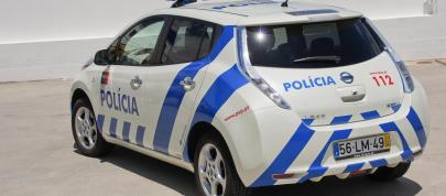 Nissan Leaf Blue Light (2012) - picture 4 of 5