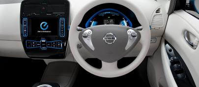 Nissan LEAF (2010) - picture 20 of 35