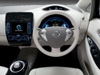 Nissan LEAF (2010)