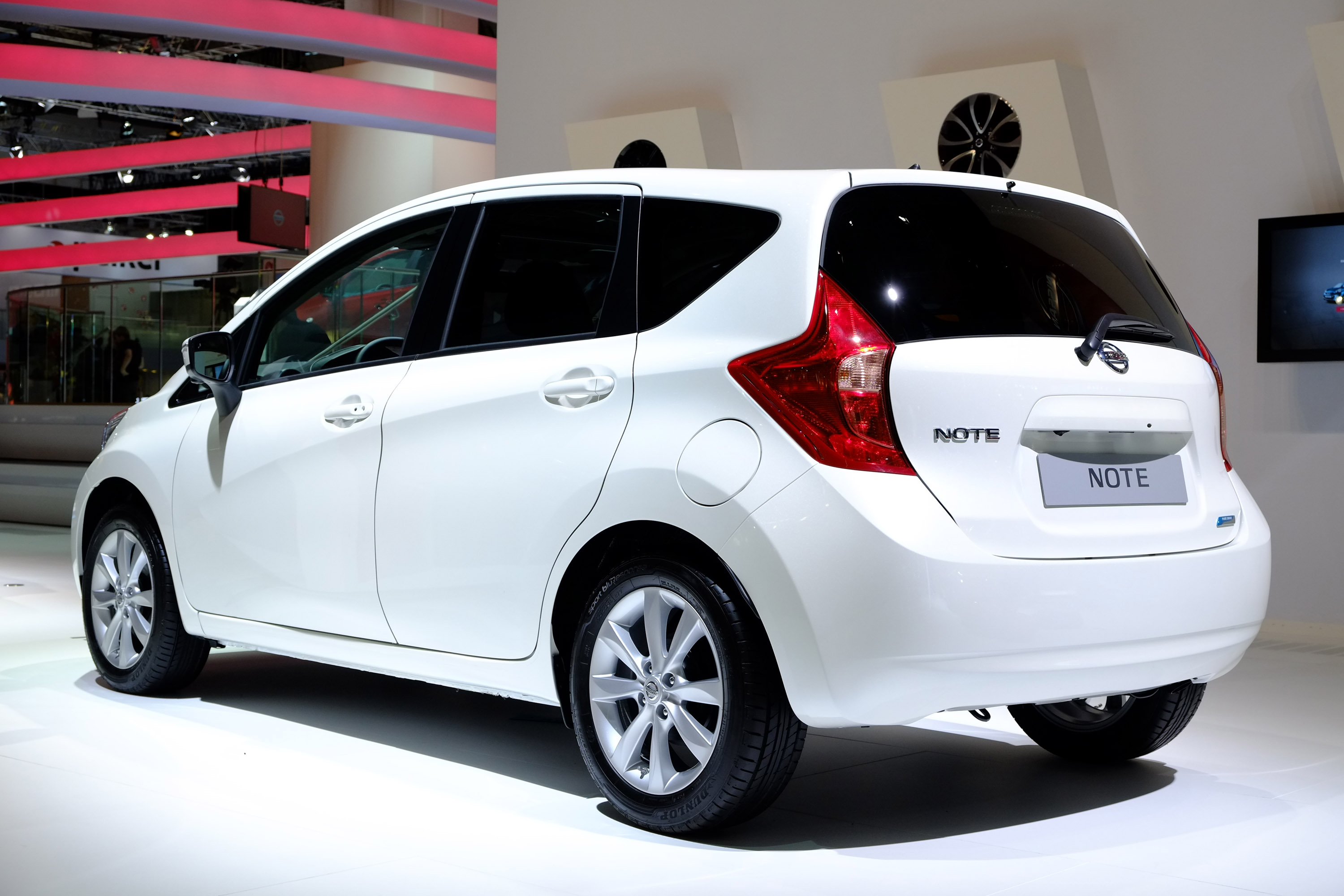 Note e 12. Nissan Note 2013. Ниссан ноут 2013. Nissan Note e12 2013. Ниссан ноут новый.