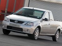 Nissan NP200 (2008) - picture 1 of 2