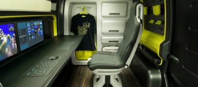 Nissan NV200 Concept (2007) - picture 15 of 17