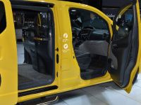 Nissan NV200 Taxi New York (2012) - picture 3 of 3