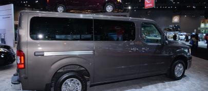 Nissan NV3500 HD Chicago (2014) - picture 4 of 5