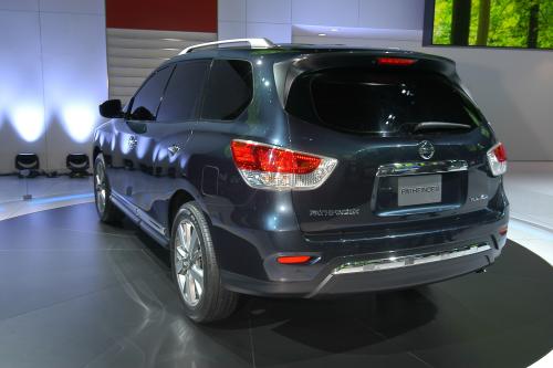 Nissan Pathfinder Concept Detroit (2012) - picture 1 of 8