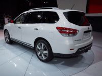Nissan Pathfinder Hybrid New York (2013)