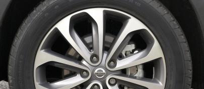 Nissan Qashqai (2008) - picture 28 of 38