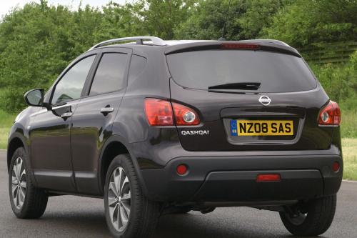 Nissan Qashqai (2008) - picture 16 of 38