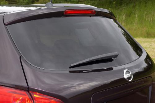 Nissan Qashqai (2008) - picture 25 of 38