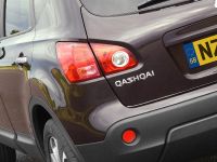 Nissan Qashqai (2008) - picture 22 of 38