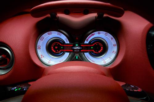 Nissan Qazana (2009) - picture 25 of 33