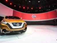Nissan Resonance Detroit (2013) - picture 2 of 11