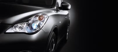 Nissan Skyline Crossover (2010) - picture 7 of 13