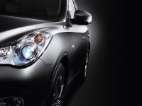 Nissan Skyline Crossover (2010) - picture 7 of 13