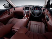 Nissan Skyline Crossover (2010) - picture 11 of 13