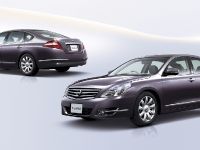 Nissan Teana Luxury Sedan (2009) - picture 3 of 10