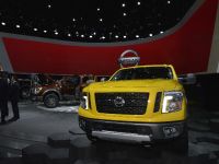 Nissan TITAN XD Detroit (2015) - picture 3 of 8