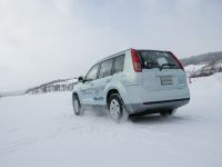 Nissan X-Trail FCV (2009) - picture 7 of 8