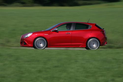 NOVITEC Alfa Romeo Giulietta (2011) - picture 9 of 21