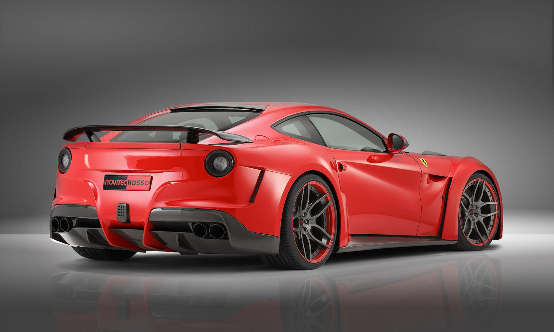 Novitec Rosso Ferrari F12 N-LARGO