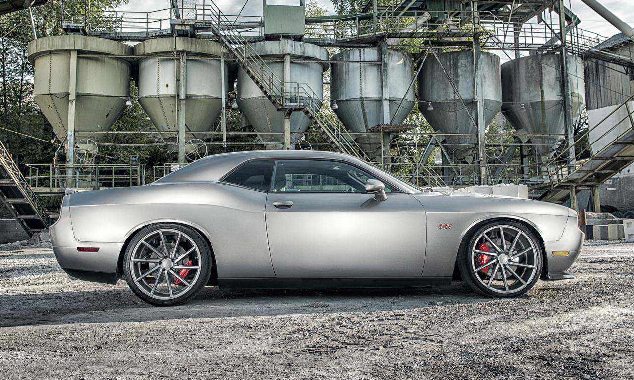 OCT Tuning Dodge Challenger SRT8-700