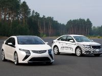 Opel Ampera at the test track (2009)