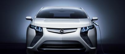 Opel Ampera (2011) - picture 4 of 24