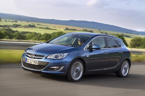 Opel Astra 1.6 liter SIDI Turbo (2013) - picture 1 of 4