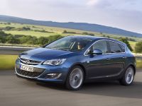 Opel Astra 1.6 liter SIDI Turbo (2013) - picture 1 of 4