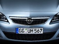 Opel Astra (2010) - picture 6 of 25