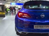 Opel Astra GTC Moscow (2012) - picture 5 of 5