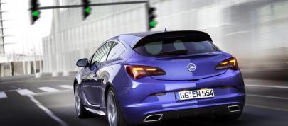 Opel Astra J OPC (2012) - picture 4 of 12