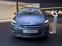 Opel Astra Sedan Moscow (2012)