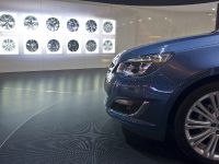 Opel Astra Sedan Moscow (2012)