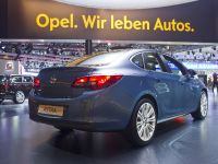 Opel Astra Sedan Moscow (2012)