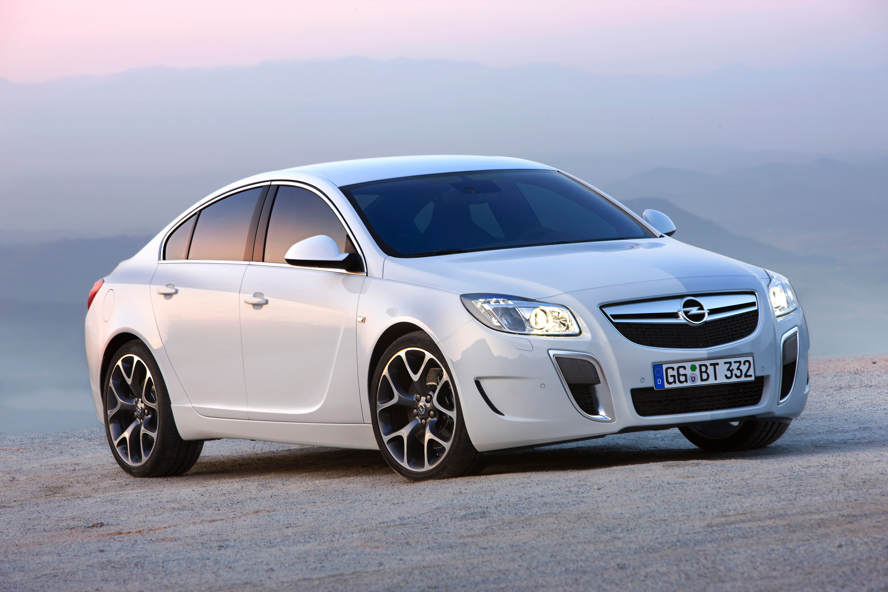 2013 Opel Insignia OPC Review - Drive