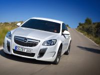 Opel Insignia OPC (2009) - picture 18 of 21