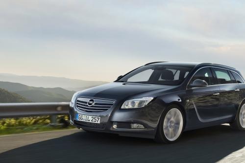 Opel Insignia Sports Tourer (2009) - picture 1 of 5