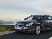 Opel Insignia Sports Tourer (2009) - picture 1 of 5