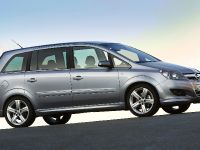 Opel Zafira (2008) - picture 3 of 12