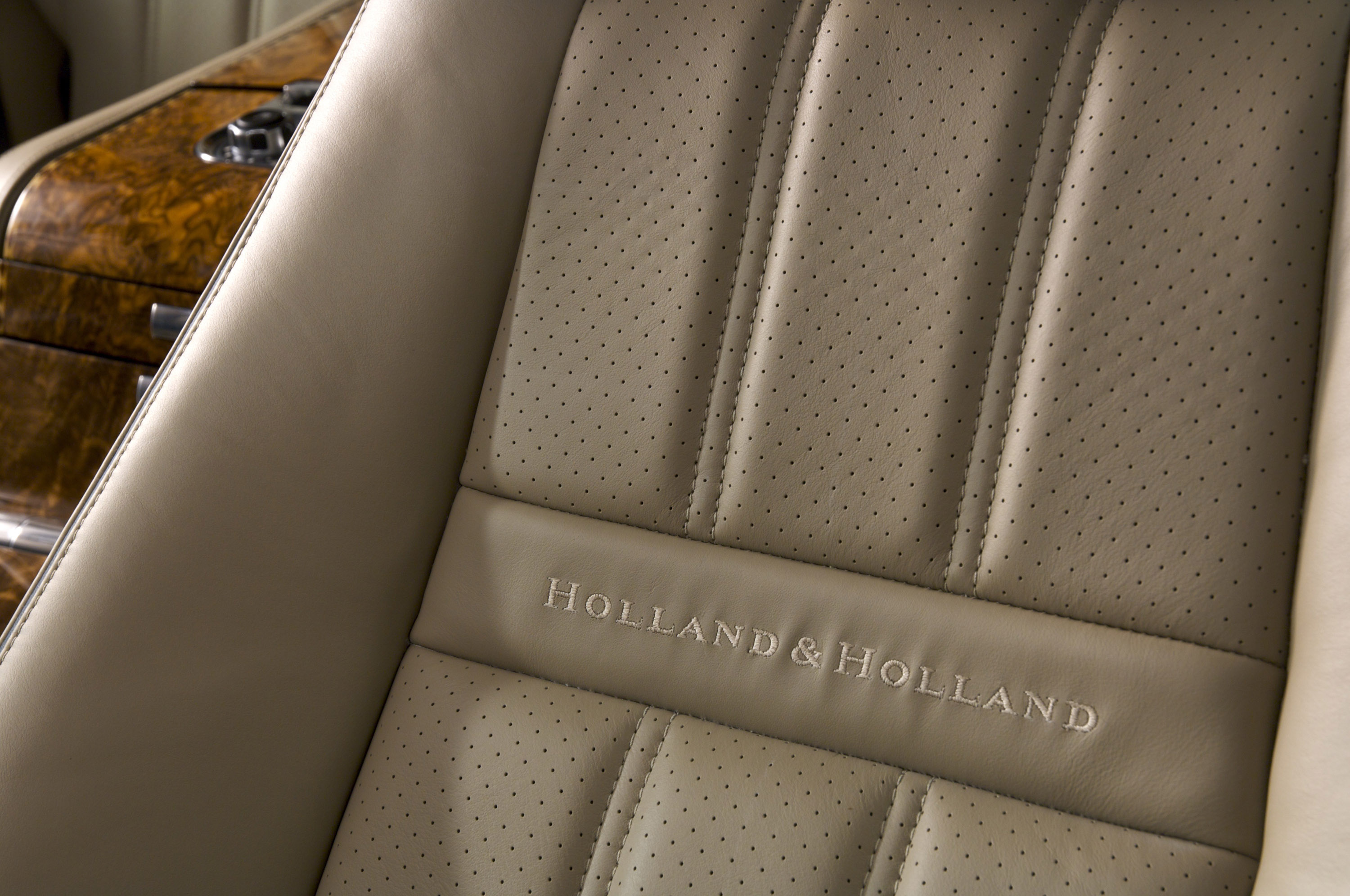 Overfinch Holland & Holland Range Rover