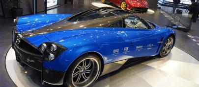 Pagani Huayra Geneva (2013) - picture 4 of 6