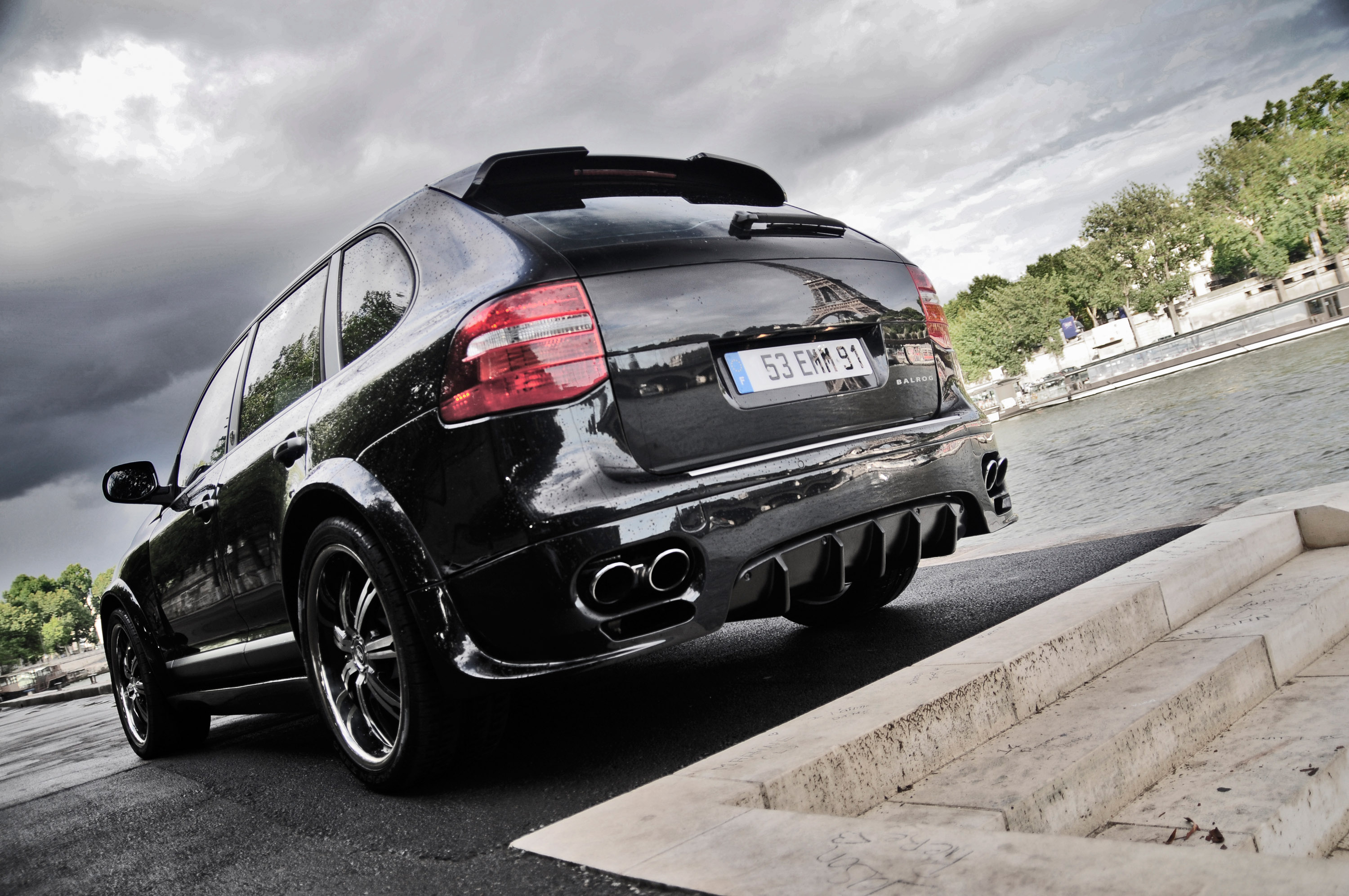 Paret Porsche Cayenne BALROG