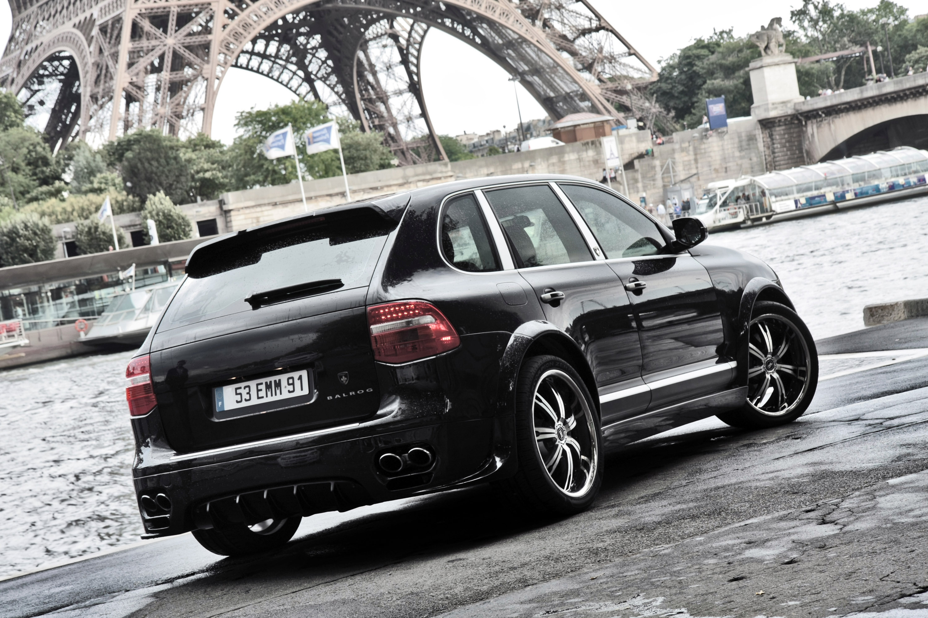 Paret Porsche Cayenne BALROG