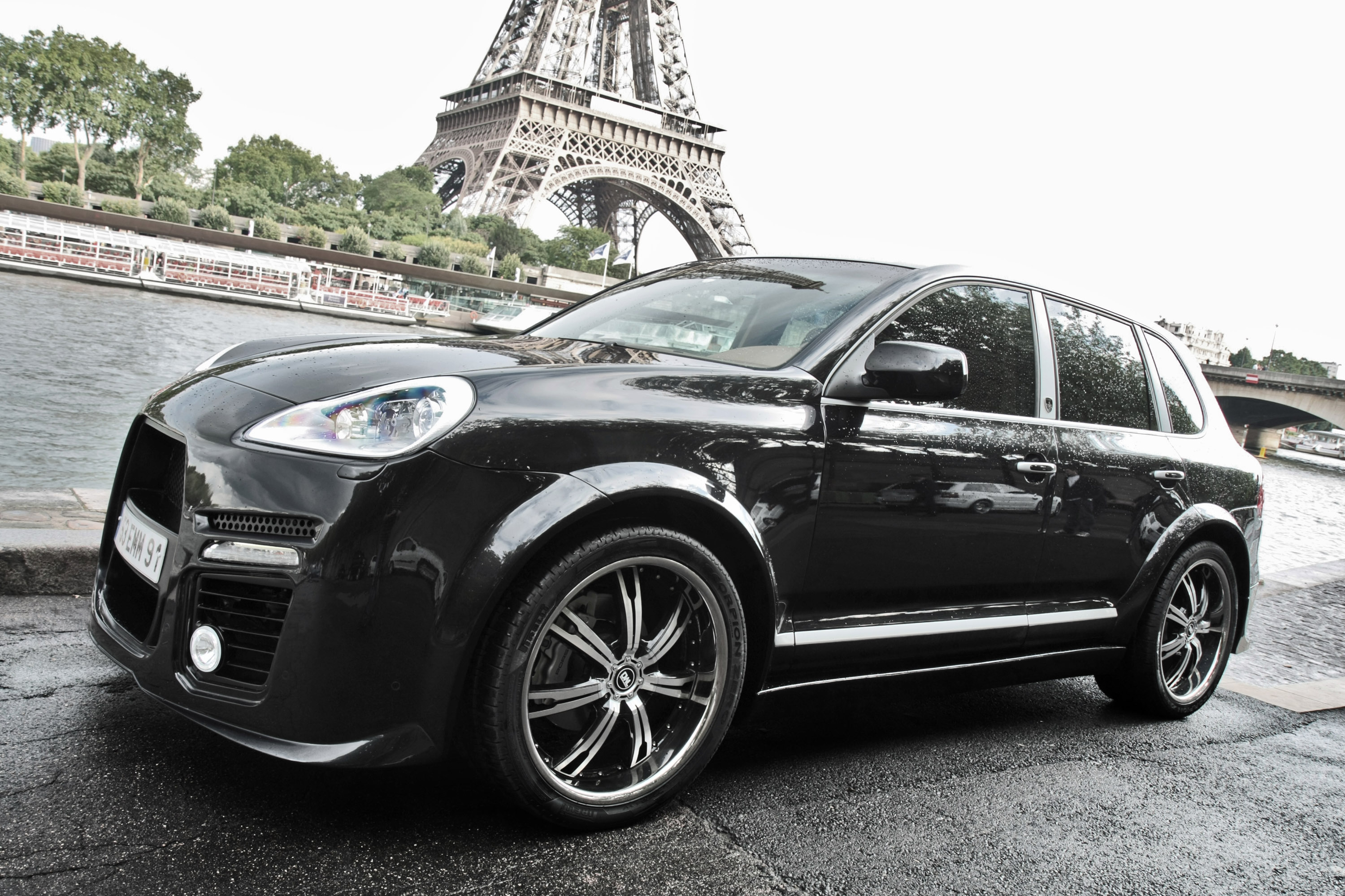 Paret Porsche Cayenne BALROG